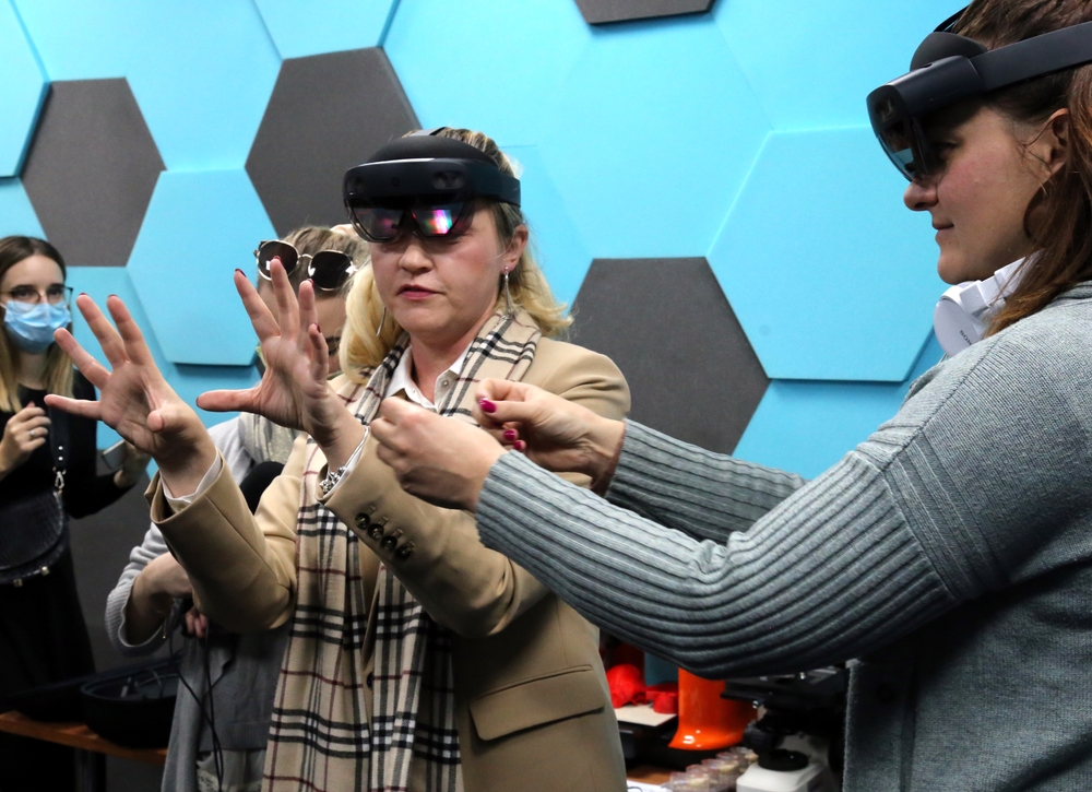 Microsoft's Post-Layoff Mixed Reality Plan